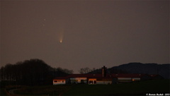 La Comète Panstarrs au-dessude chez Pago le 22 mars 2013