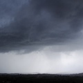 14h30, une belle structure orageuse prend forme mais très pluvieuse avec 2-3 coups de tonnerre.