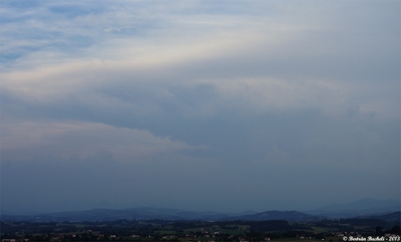 Apparition d'un Cumulonimbus  en direction de Larrau à 20h10