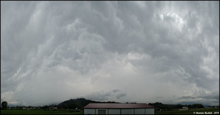 Panorama d'une cellule pluvieuse arrivant d'Espagne - 02.07.2014 à 19h45