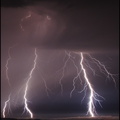 04h59 - Triple impacts, une belle série de ramifiés en attendant l'orage arrivant d'Espagne
