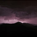 23h07 - Averse orageuse remontant d'Espagne lâchant quelques impacts sur les Pyrénées