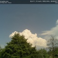 17h58 - Un cumulus bourgeonne depuis plusieurs minutes