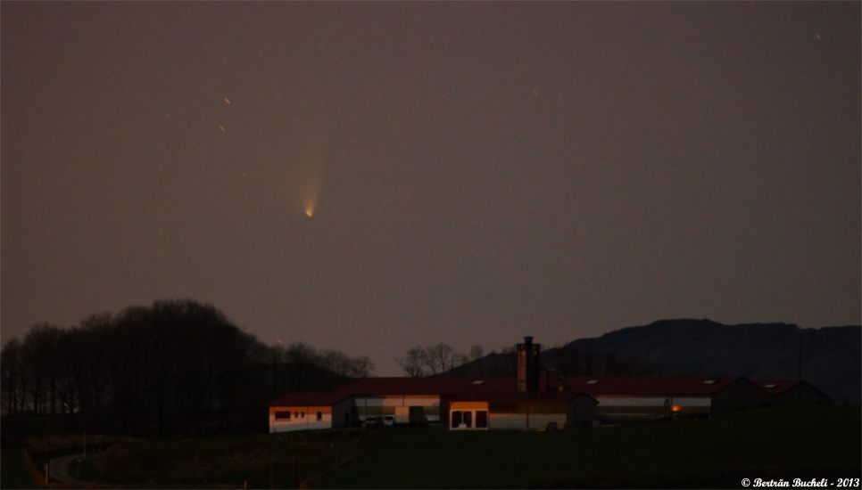 La Comète Panstarrs au-dessude chez Pago le 22 mars 2013